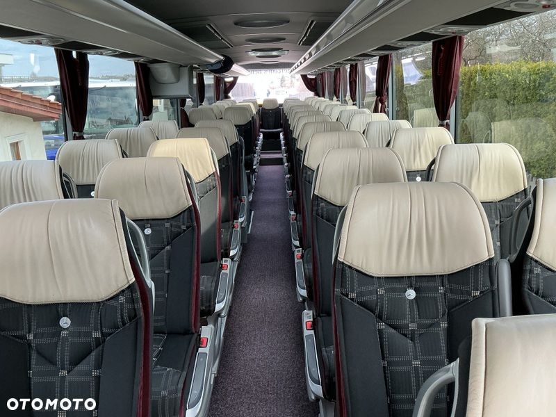 Mercedes-Benz TOURISMO - 27