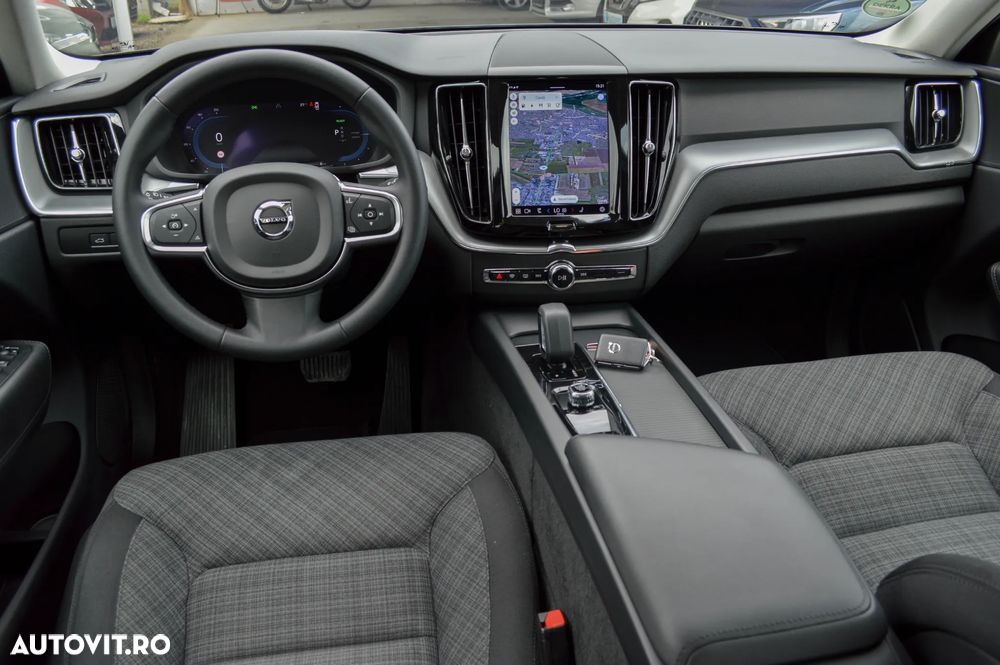 Volvo XC 60 T6 AWD Ultra Black Edition - 6