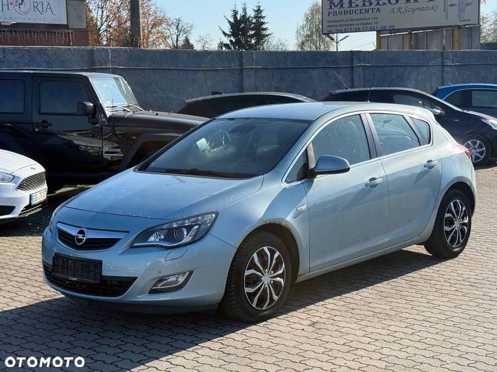 Opel Astra - 1