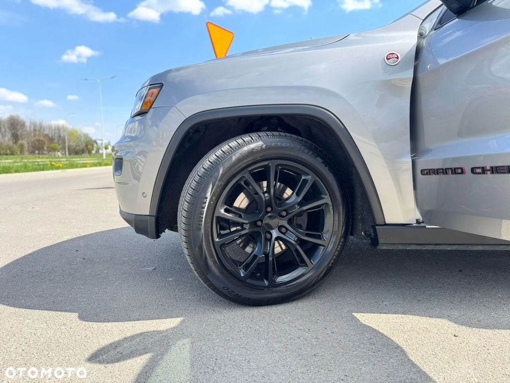 Jeep Grand Cherokee - 9