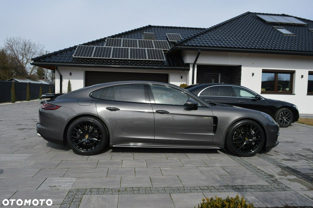 Porsche Panamera - 13