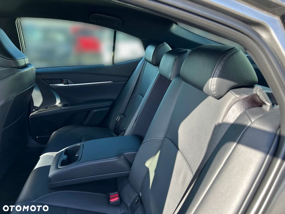 Toyota Camry 2.5 Hybrid Dynamic Force Prestige e-CVT - 36