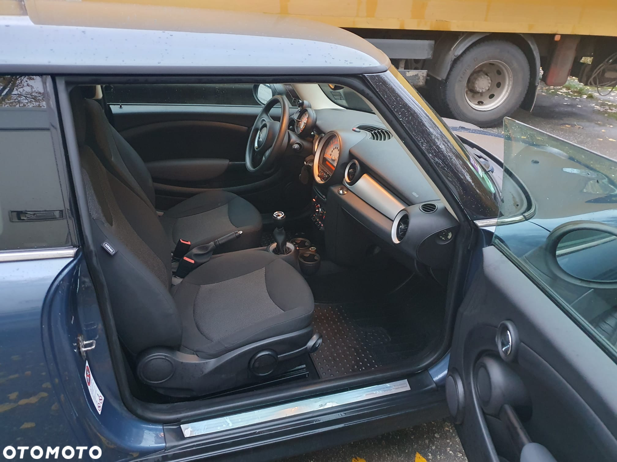 MINI Cooper Standard - 21