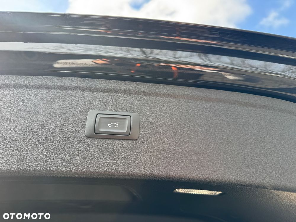 Audi Q5 50 TFSI e Quattro S tronic sport - 13