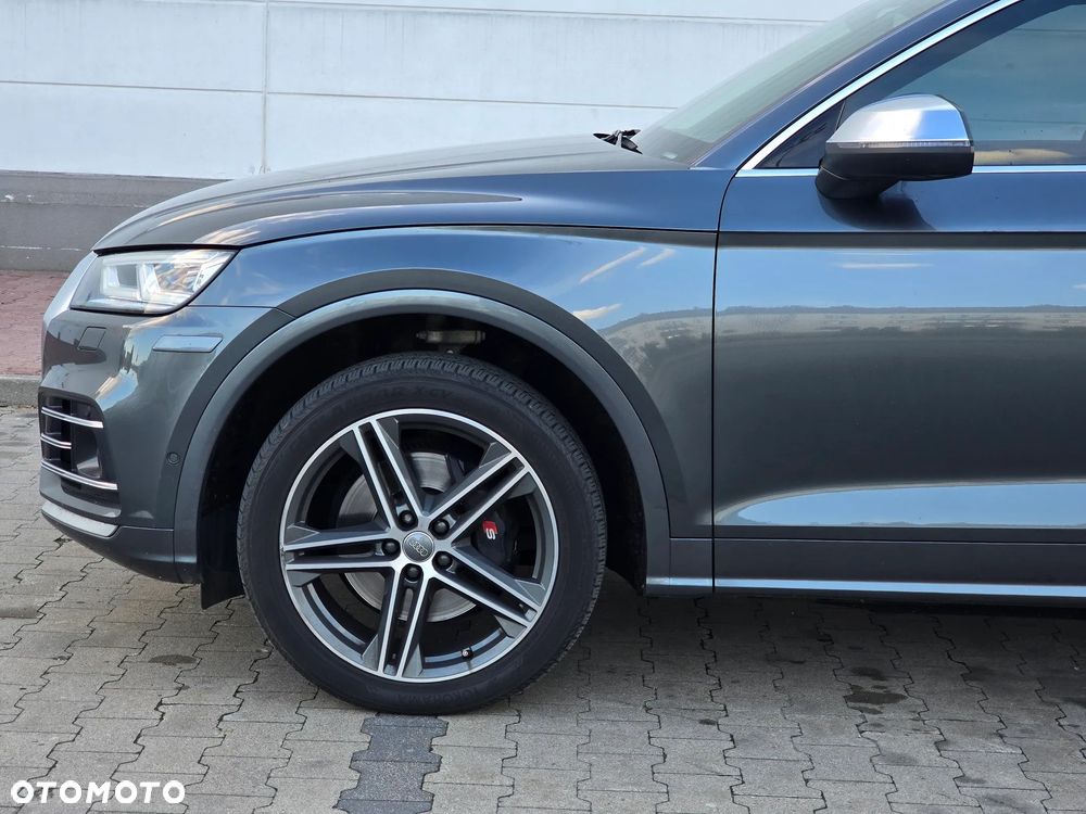 Audi SQ5 - 10