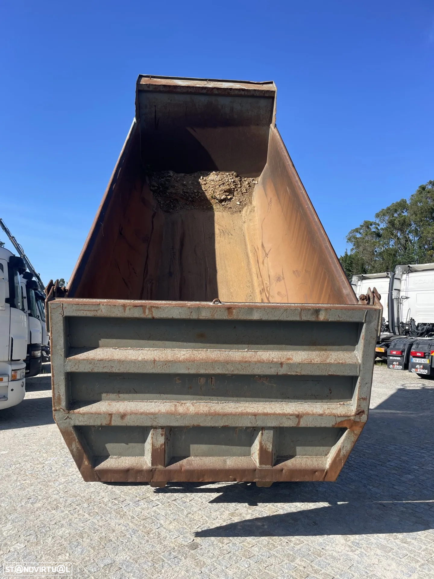 Renault Kerax 420Dci / 6x4 - Basculante - 5
