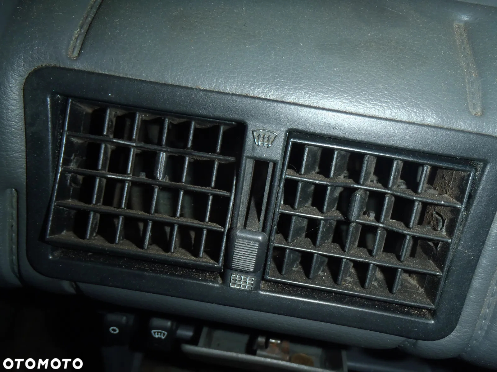 schowek półka nawiew cerata obicie  tunel środkowy fiat 126p maluch jak nowa - 4