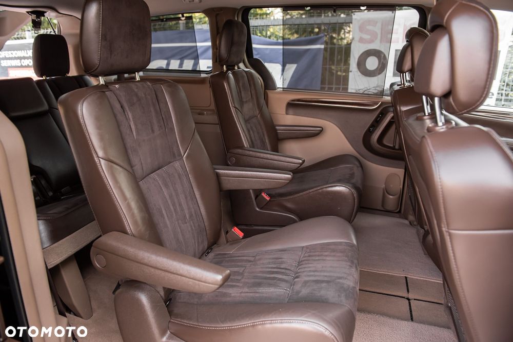Lancia Voyager 2.8 Multijet 16v Platinum - 36