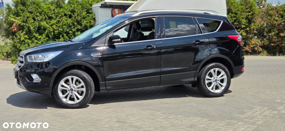 Ford Kuga 1.5 EcoBoost 2x4 Titanium - 9
