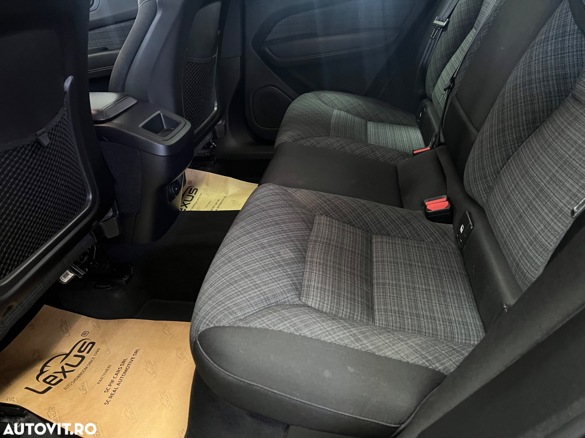 Volvo XC 60 B4 D AWD Geartronic Momentum Pro - 22