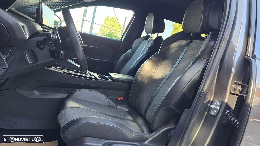 Peugeot 3008 1.2 PureTech Allure Pack EAT8 - 14