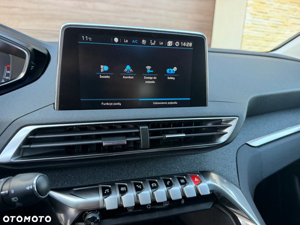 Peugeot 3008 - 16