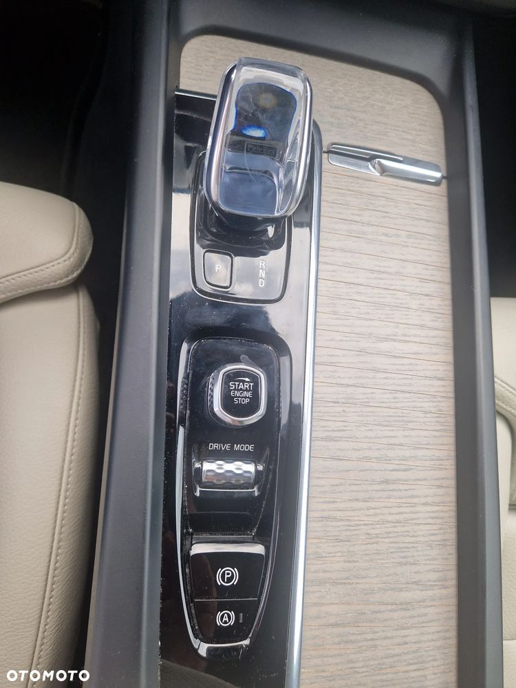 Volvo XC 60 - 24