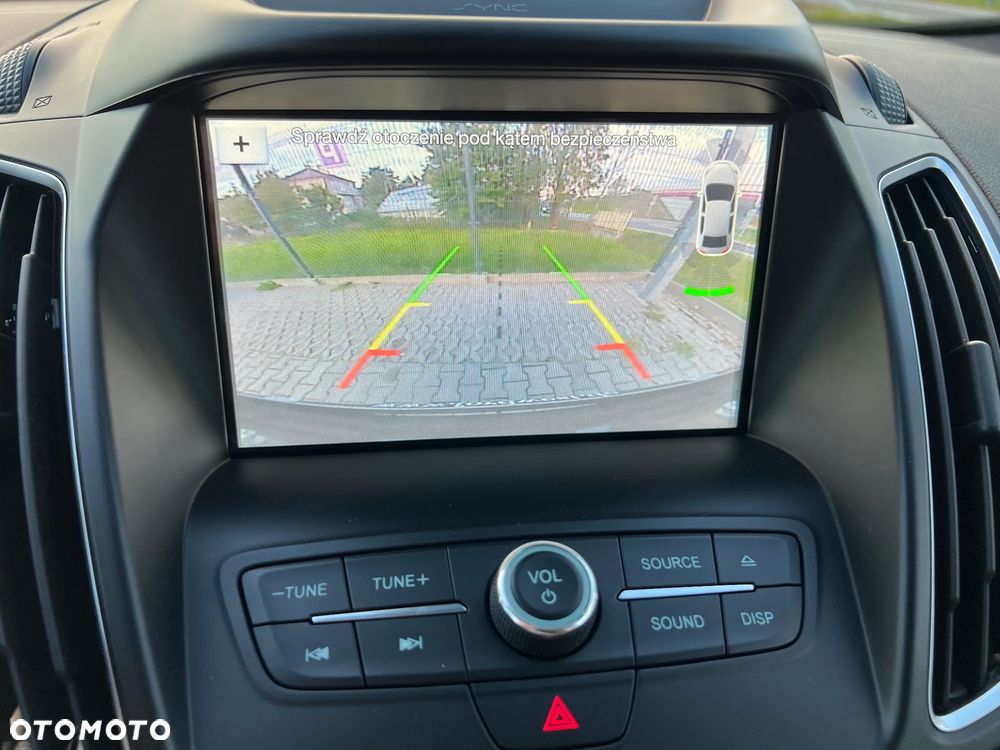 Ford Grand C-MAX - 13