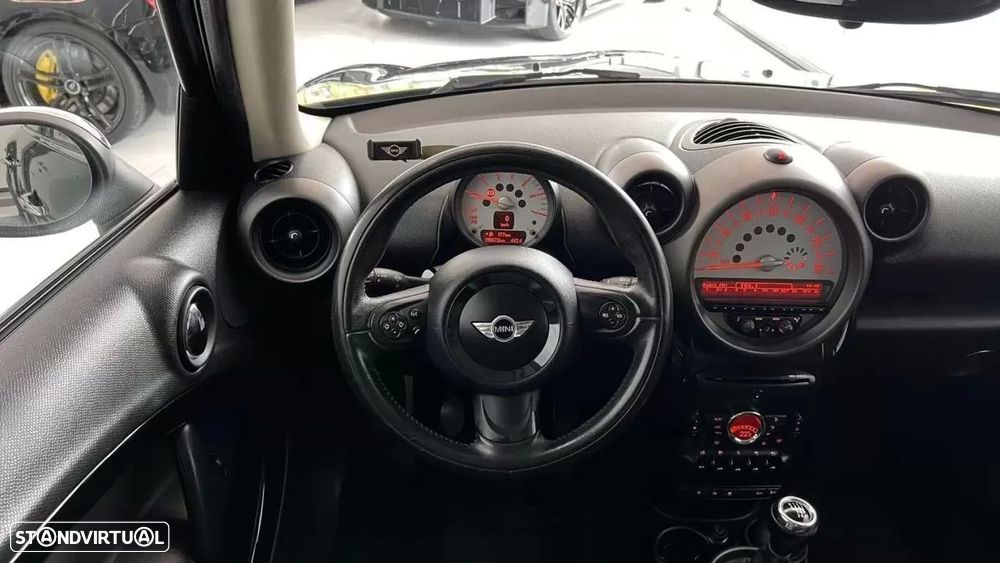 MINI Countryman Cooper D - 15