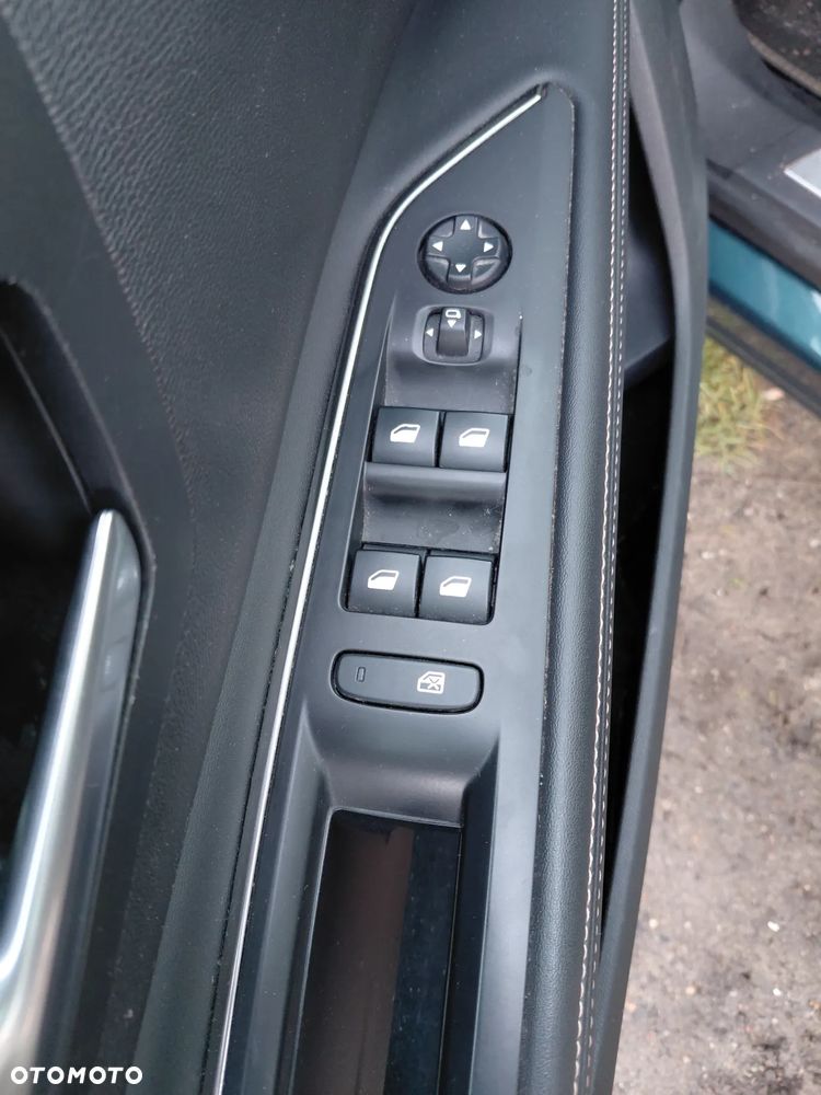 Peugeot 5008 1.2 PureTech GT S&S - 19