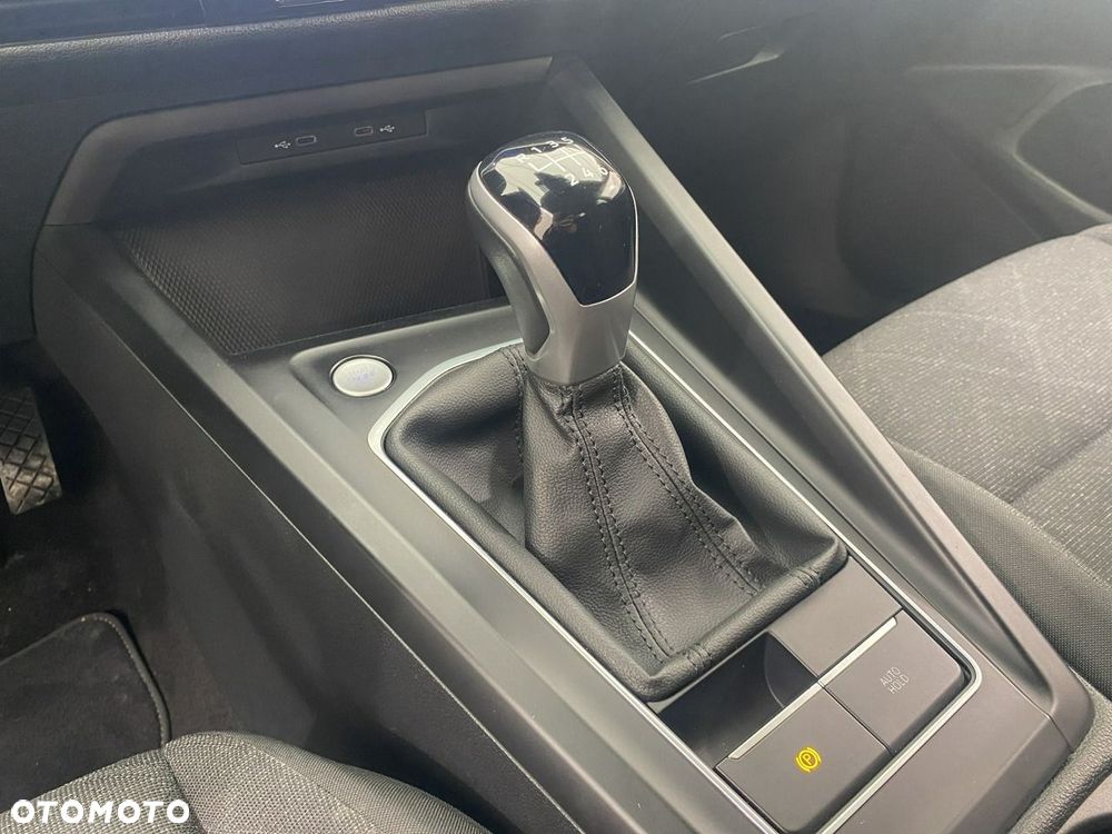 Volkswagen Golf - 19