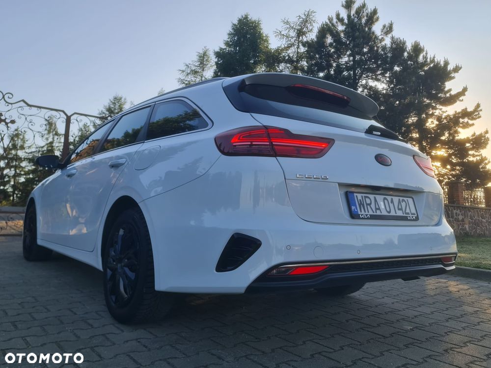 Kia Ceed 1.6 CRDi Platinum Edition - 16