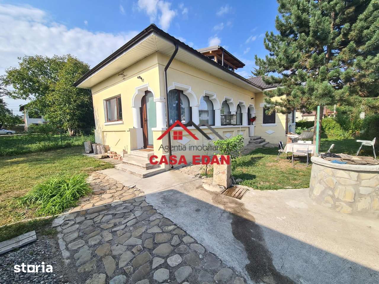 Casa in Campina-165.000e - Imagine principală: 2/19