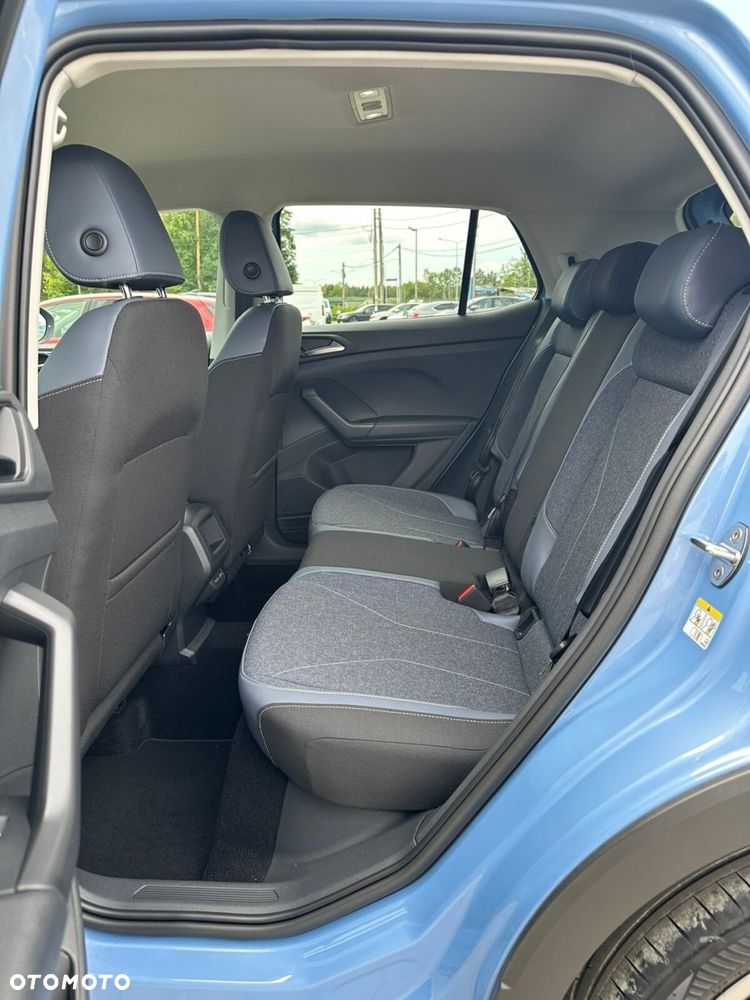Volkswagen T-Cross - 13
