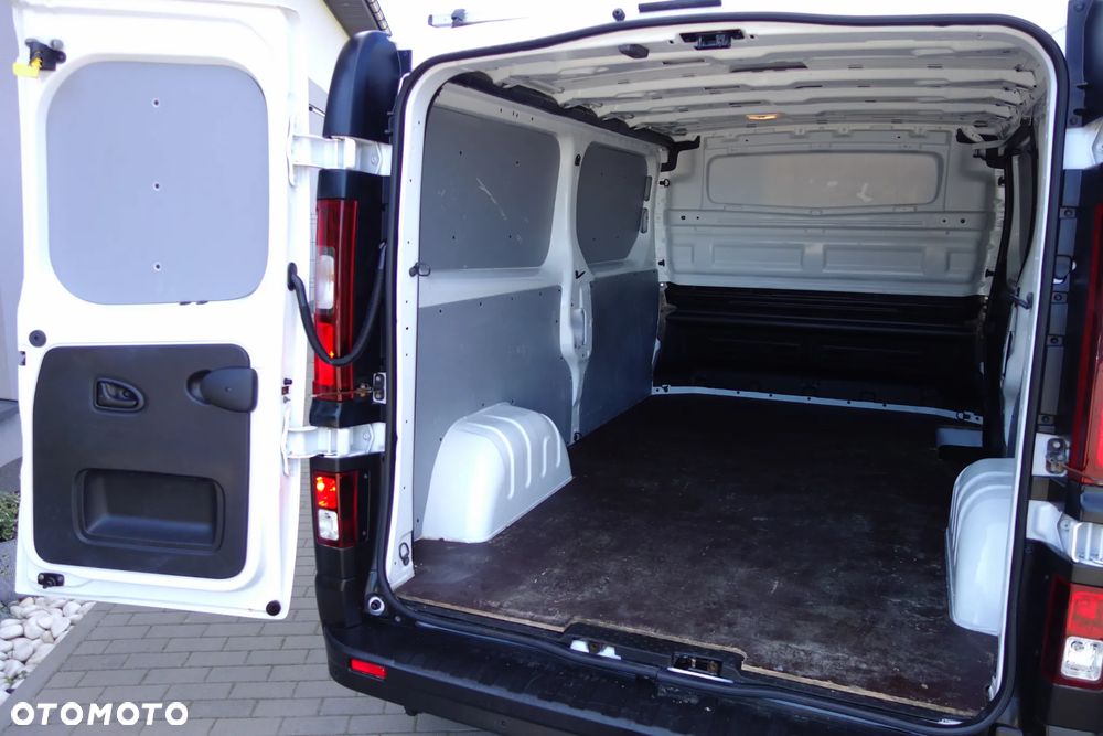 Renault Trafic Long  2.0 Dci 120 KM Klima Ledy Kamera - 9