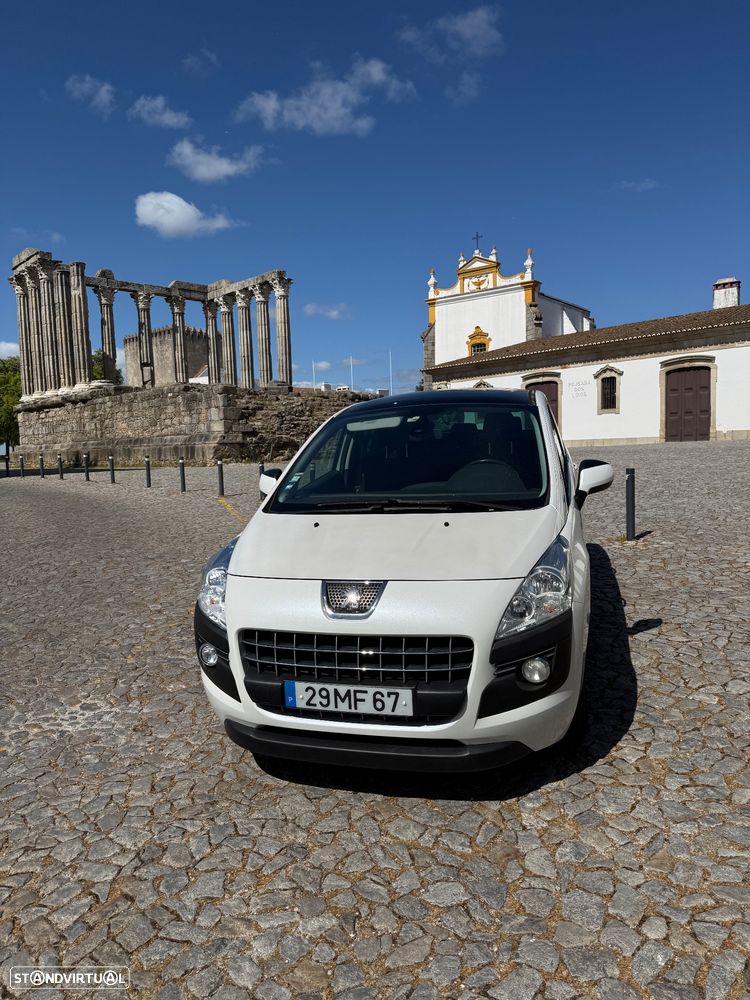 Peugeot 3008 1.6 HDi Executive - 1