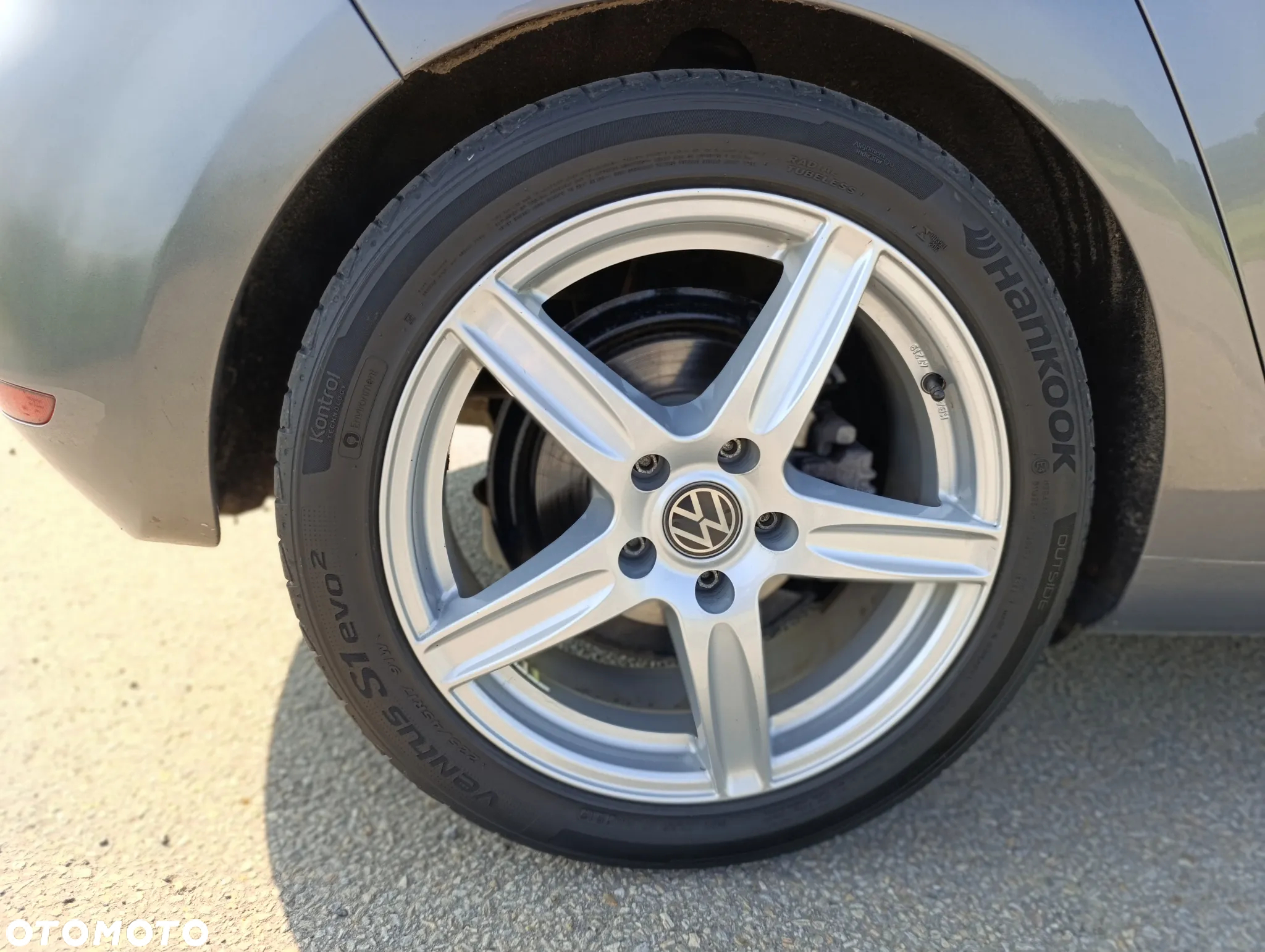 Volkswagen Golf VI 1.6 TDI Comfortline - 13