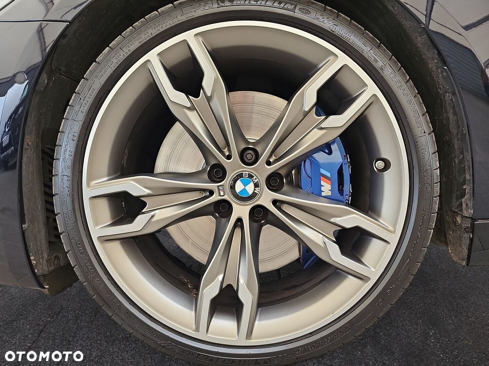 2022 BMW Seria 5, photograph 9