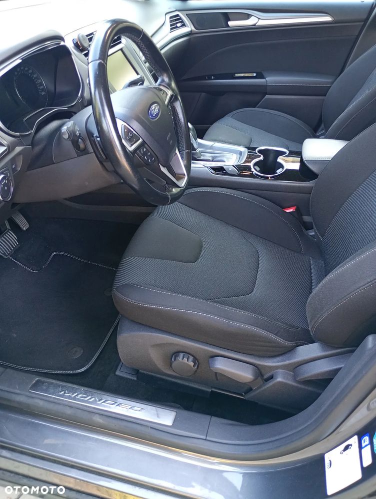 Ford Mondeo 2.0 EcoBoost Titanium - 6