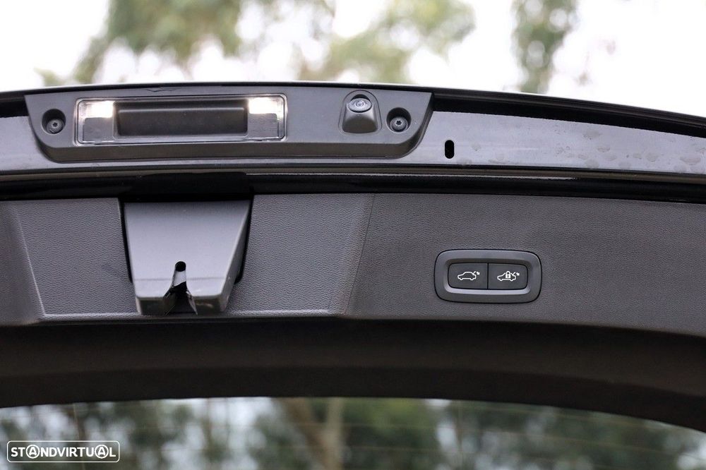 Volvo XC 40 1.5 T5 PHEV Plus Dark - 5