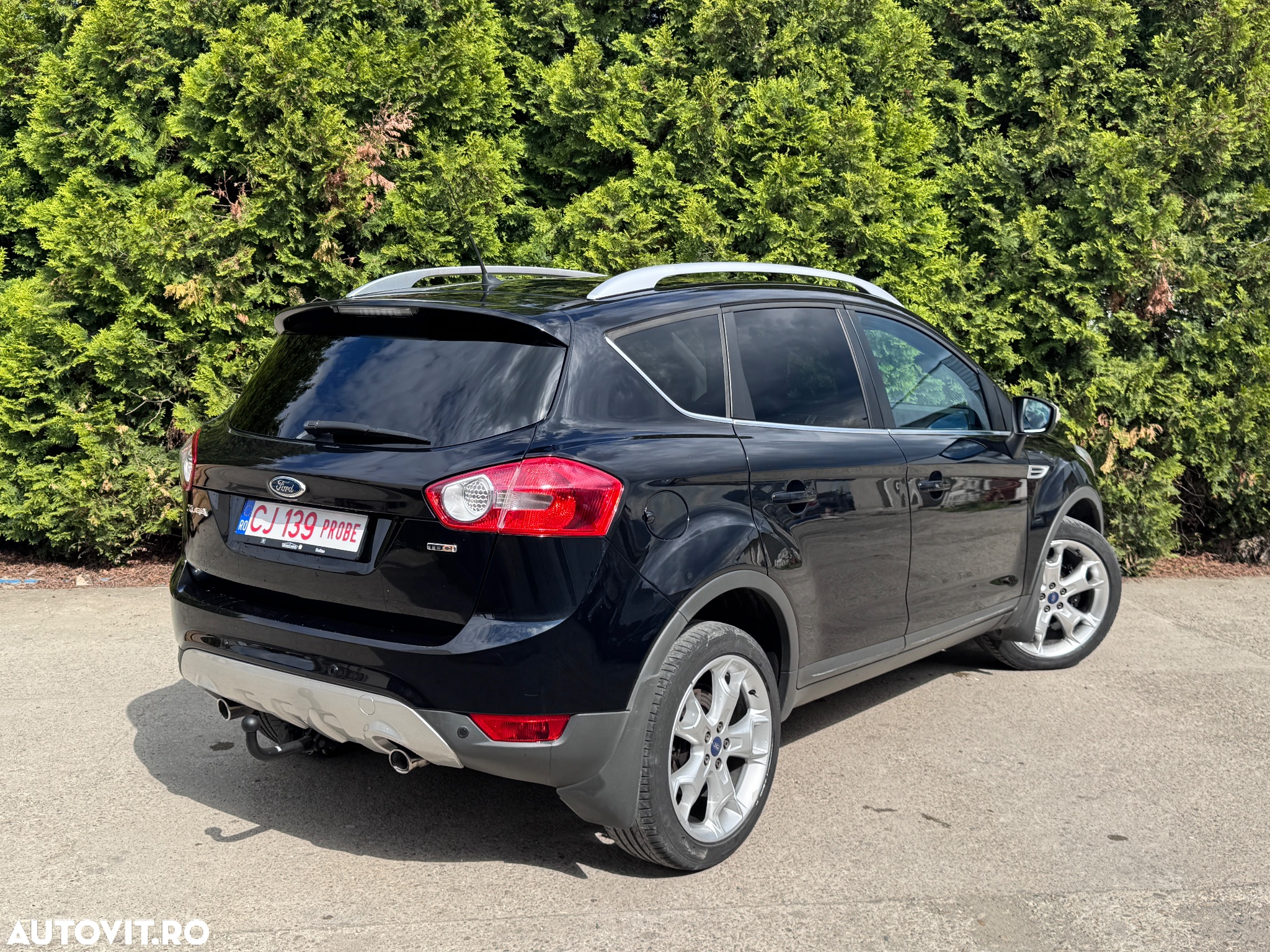 Ford Kuga 2.0 TDCi 4x4 Titanium - 4