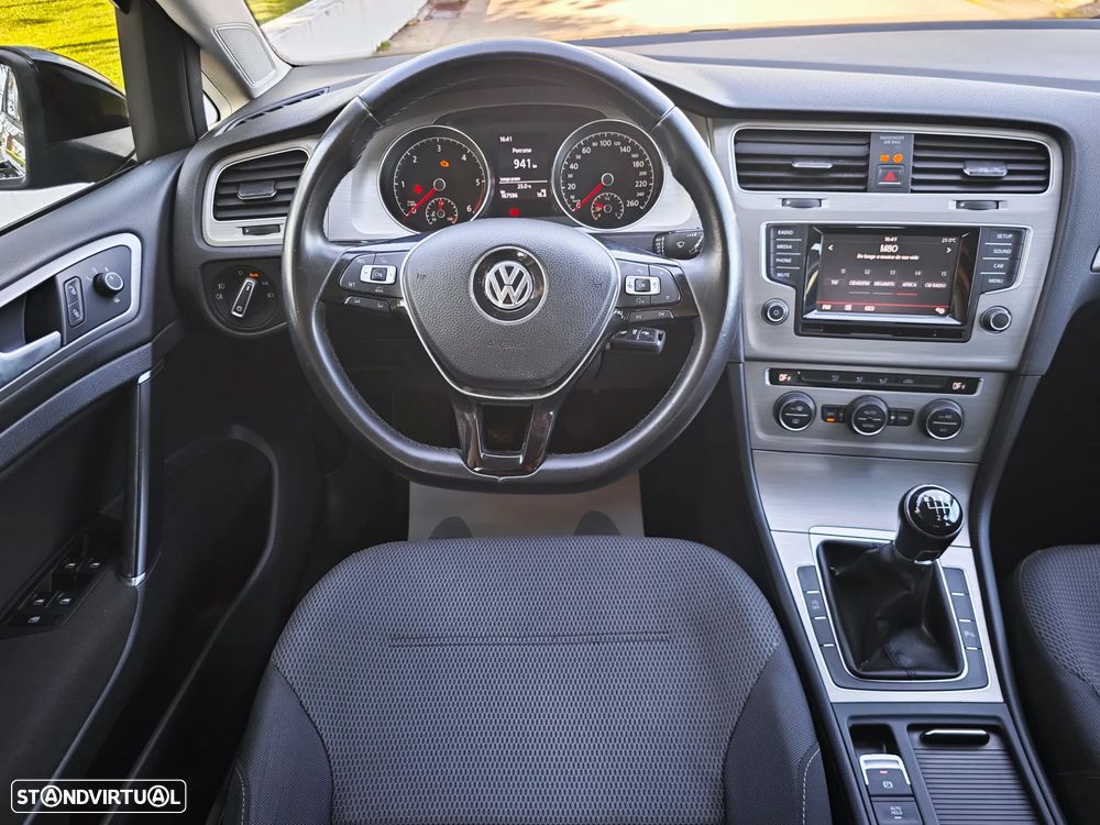 VW Golf Variant 1.6 TDi BlueMotion Confortline - 12