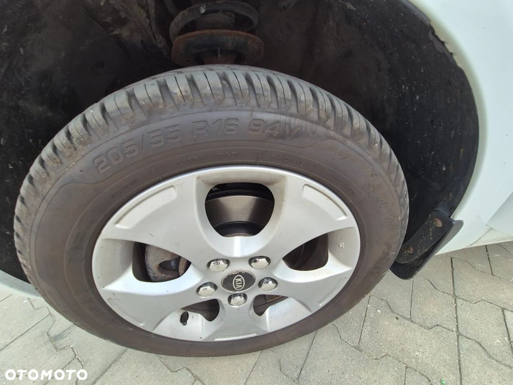 Kia Venga 1.4 L - 8