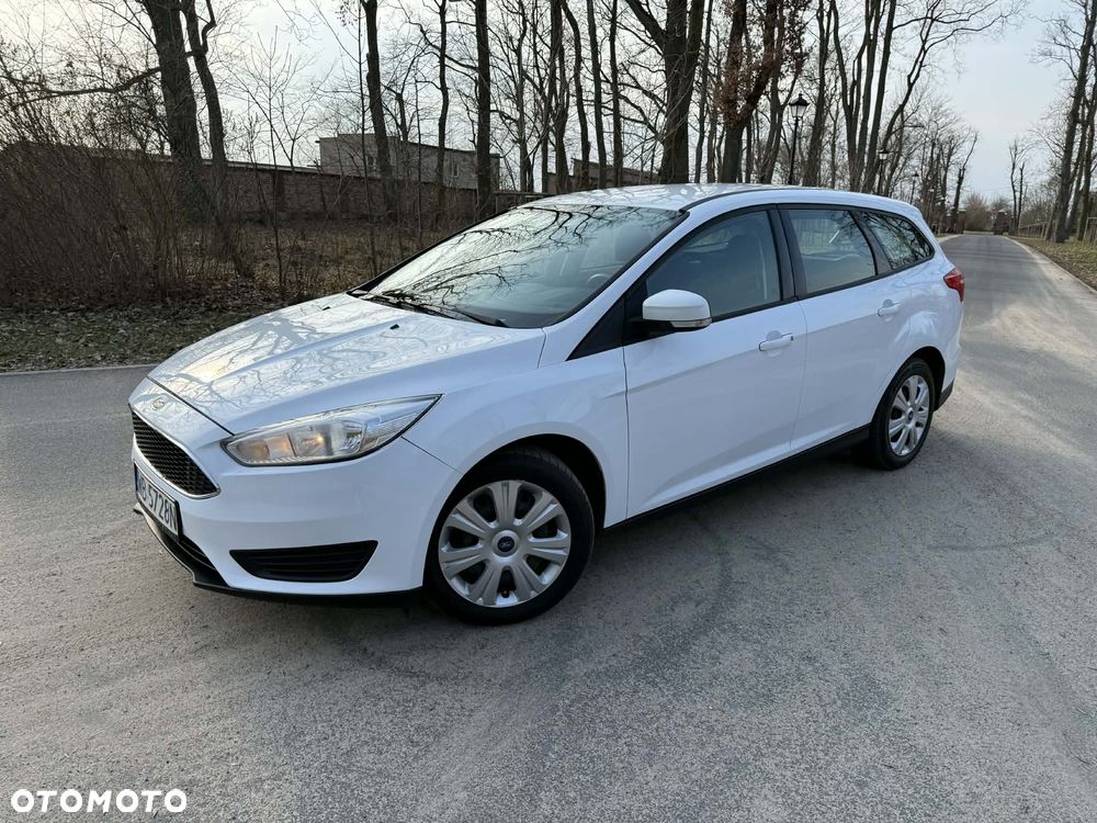 Ford Focus 1.5 TDCi SYNC Edition - 13