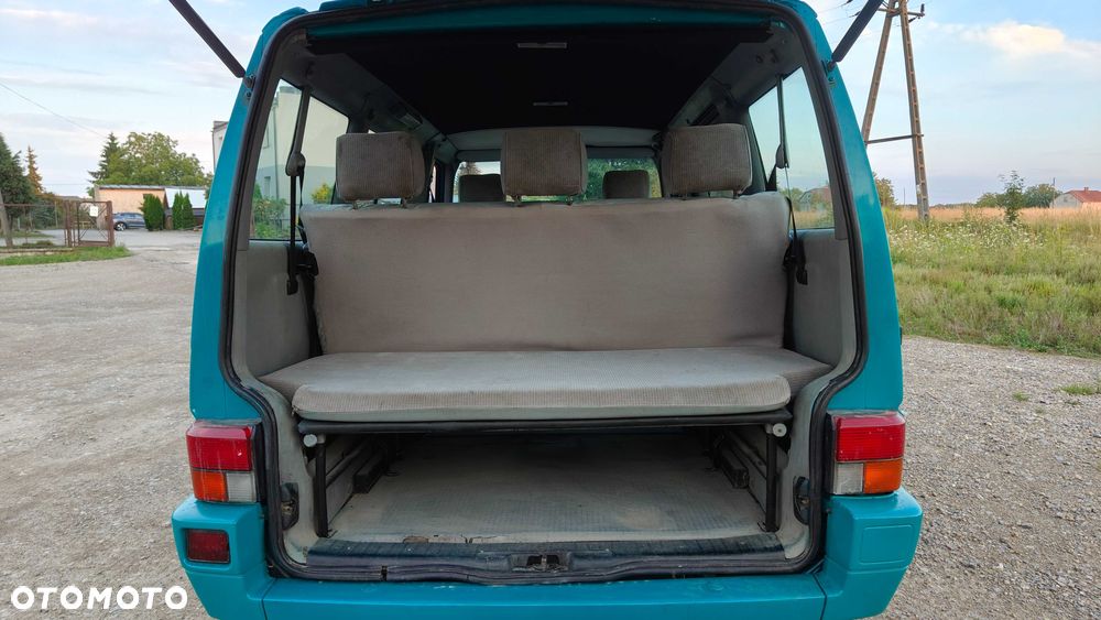 Volkswagen Multivan - 8