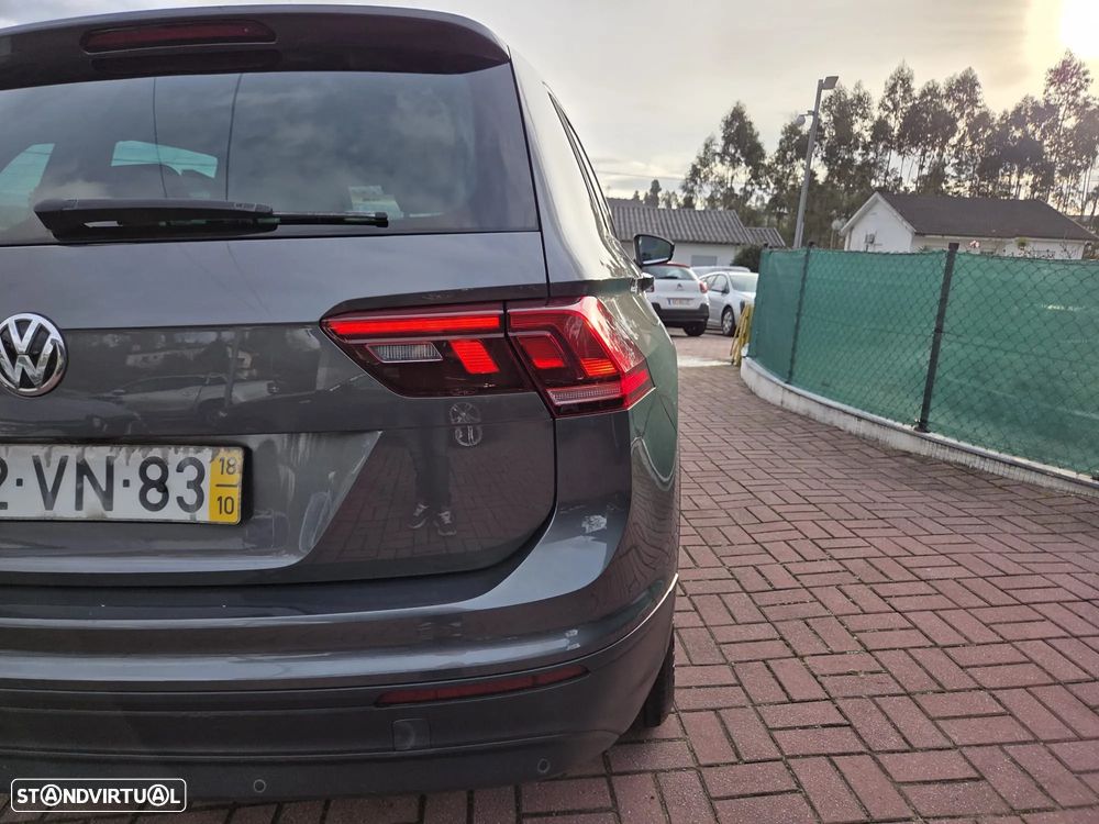 VW Tiguan 2.0 TDI Confortline - 11