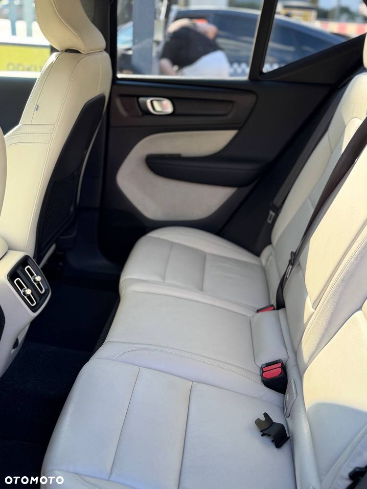 Volvo XC 40 T5 AWD Geartronic Inscription - 19