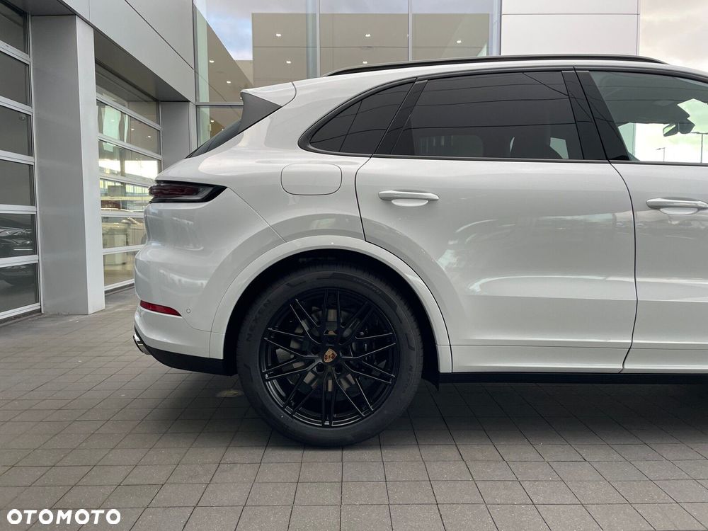 Porsche Cayenne - 6