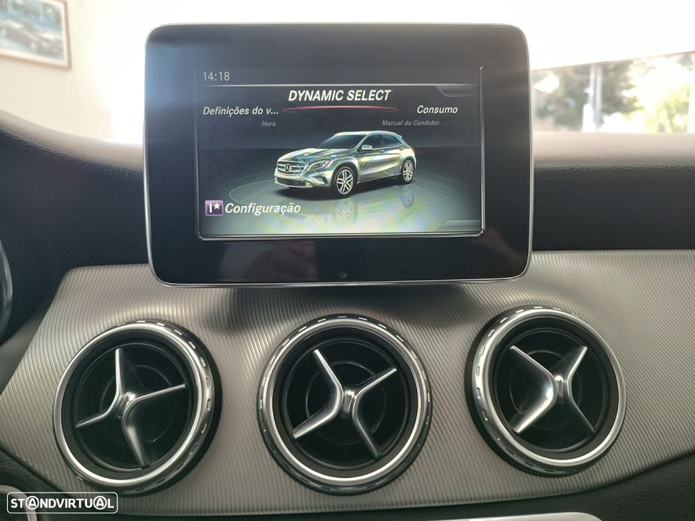 Mercedes-Benz GLA 180 d Urban - 24