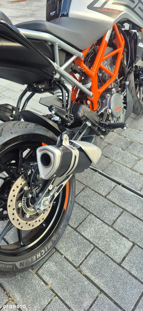 KTM Duke 125 - 12