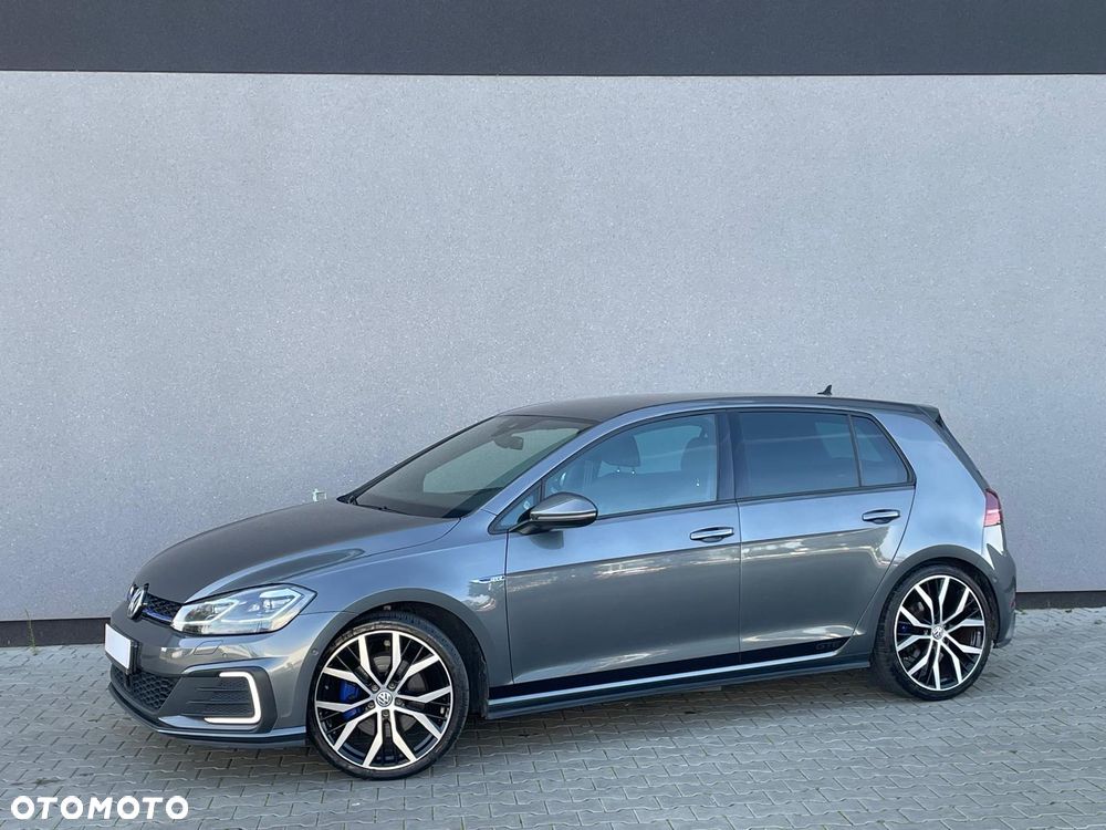 Volkswagen Golf 2018 photo 3