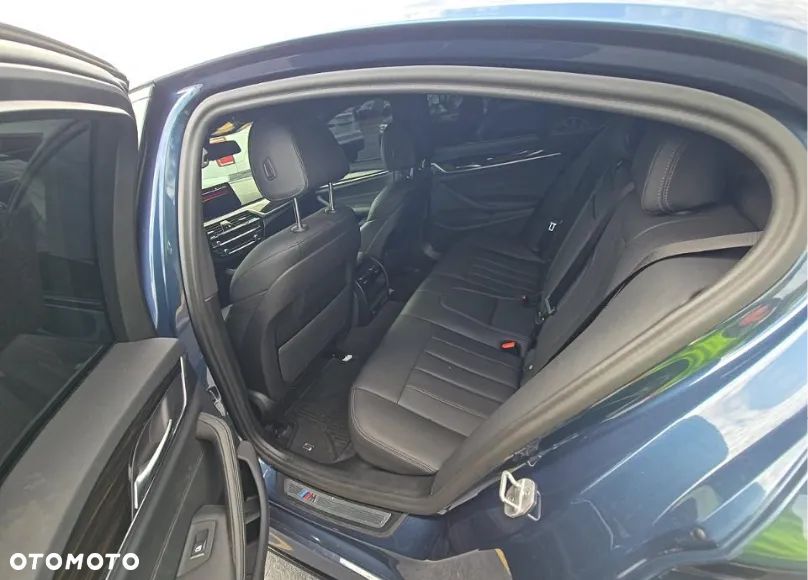 BMW Seria 5 540i xDrive M Sport Edition - 11