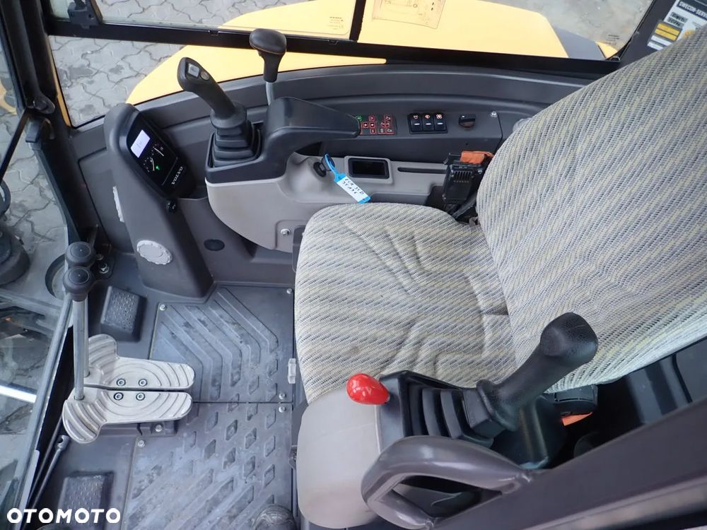 Volvo ECR 35 D / Cat 303.5 / Wacker ET35 / EZ36 / KX037 / Bobcat e35 - 4