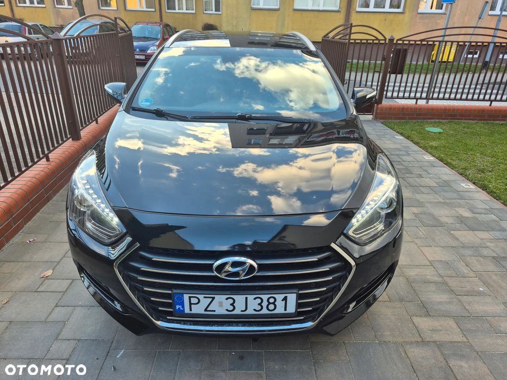 Hyundai i40 Kombi blue 1.7 CRDi DCT Premium - 3