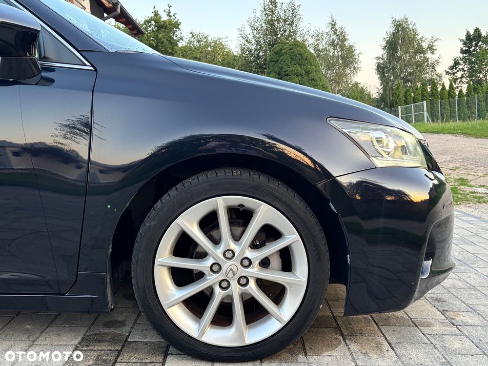 Lexus CT 200h Prestige - 13