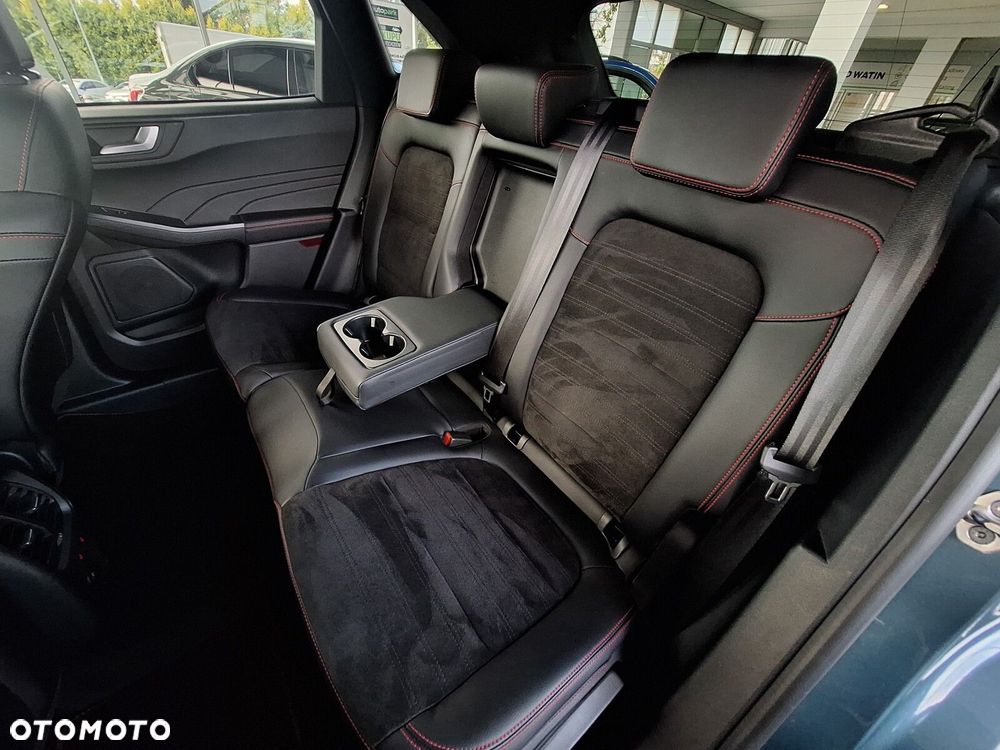 Ford Kuga 2.5 FHEV FWD ST-Line X - 23