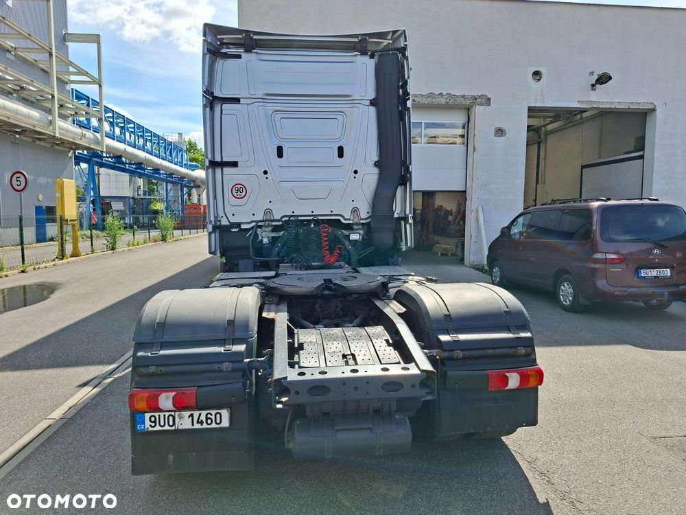 Versalift Actros 1845 - 6