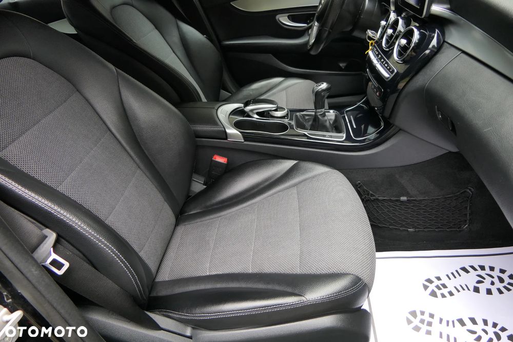 Mercedes-Benz Klasa C 180 (BlueEFFICIENCY) - 18