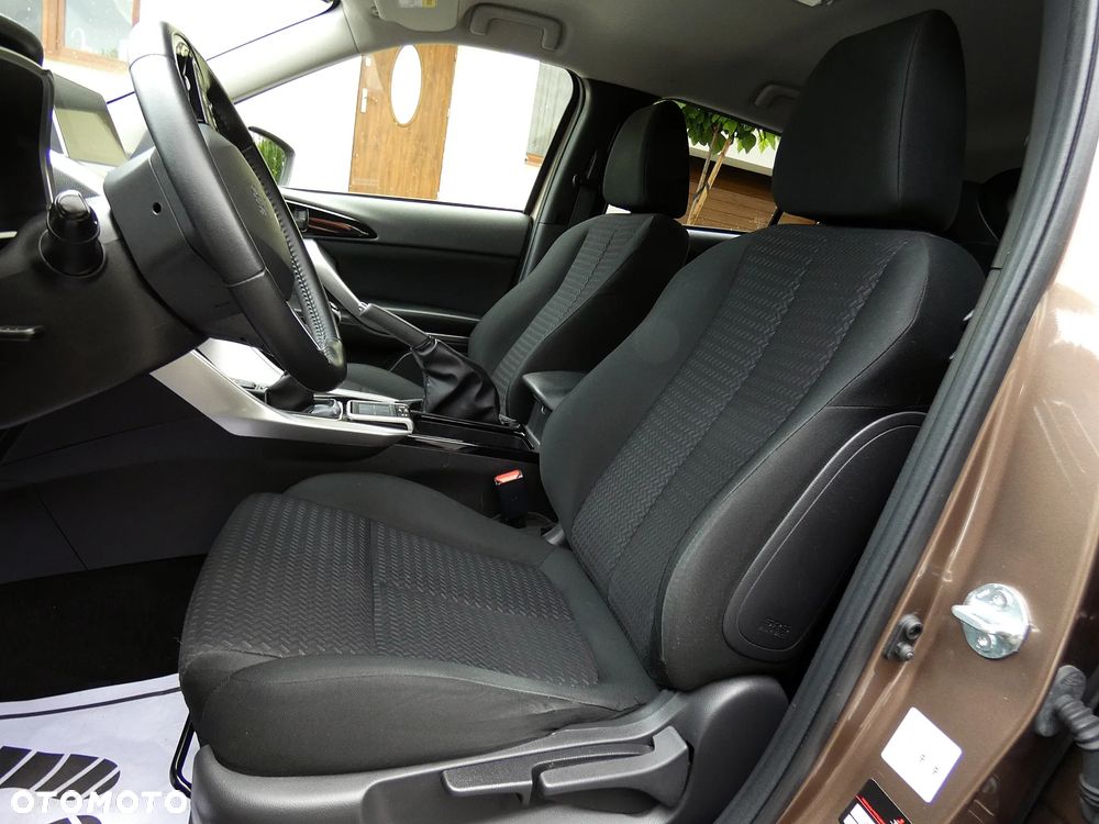 Mitsubishi Eclipse Cross 1.5 T Intense - 6