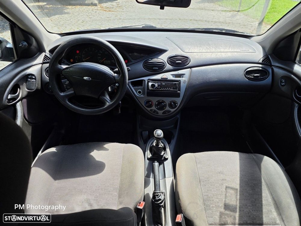 Ford Focus SW 1.6 Ambiente - 9
